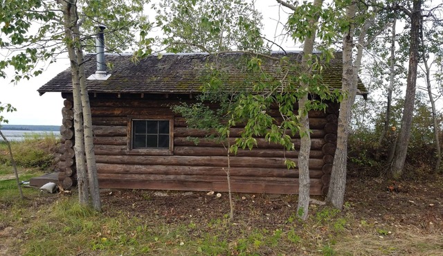 Cabin #5 - Rustic Cabin at Delaronde Resort