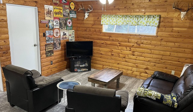 Cabin in the woods 15 min from provincial park