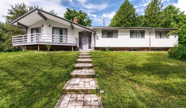 Caledon Private Living Estate! **Freshly Renovated**
