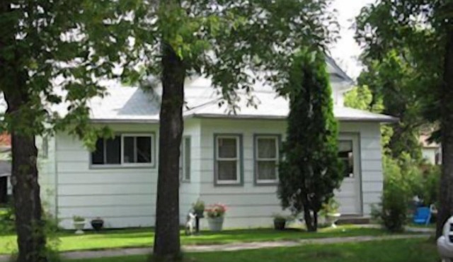 Canora Vacation Home