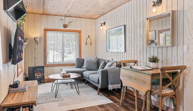 Central & Charming Huntsville Cottage Retreat- Fire Pit, WiFi, Forest Views!