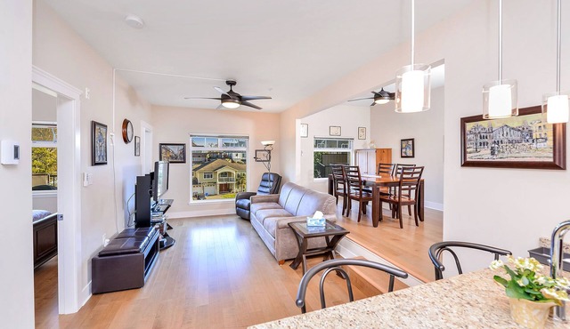 Centrally Located Victoria 1 Bedroom Condo close to Victoria General Hospital