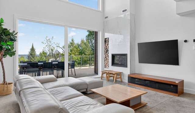 Chalet Assiniboine in Bel Air
