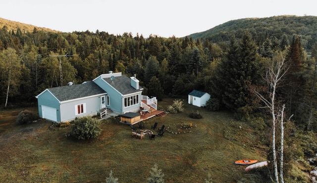Chalet Bouleau, spa, fireplace, lakeside, family-friendly