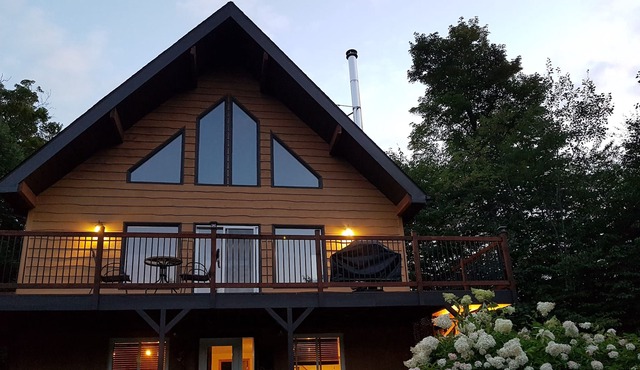 Chalet Magog-Orford Estrie-Waterfront-Mountain REBAIS ***PROMO***