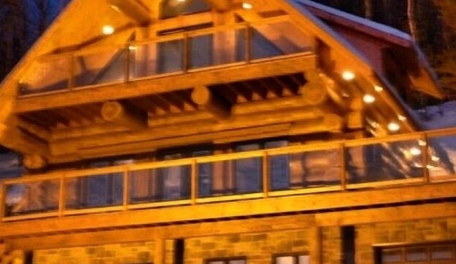 Chalet Scandinave au Quebec Vue, Spa, Sauna, Douche ext