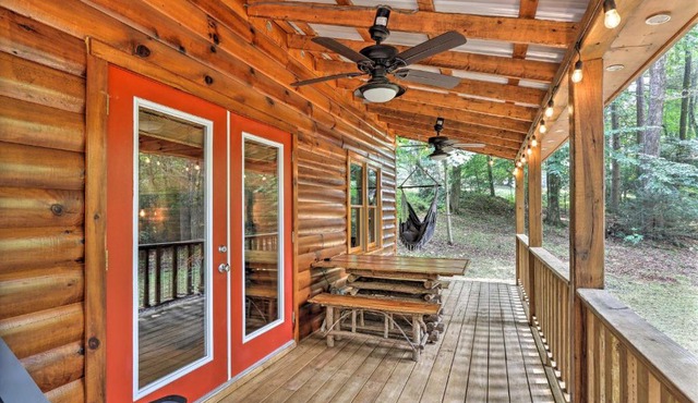 Charming Murphy Cabin w/Porch - Near Hiking!