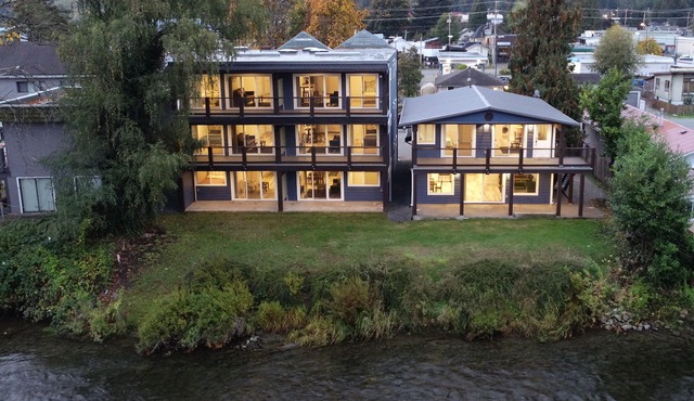 Chateau Riverside