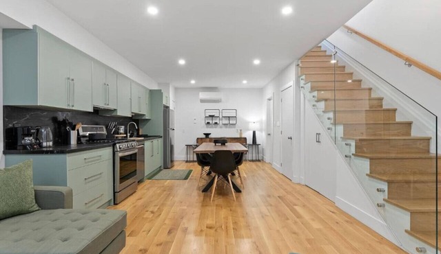 Chic 2BR Top-Floor Retreat w/Rooftop Near Subway