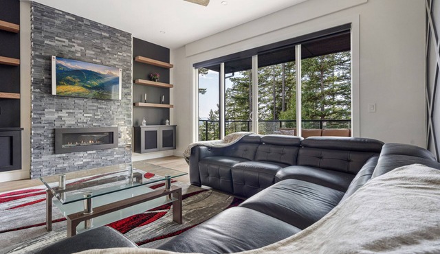 Chic Retreat in Agassiz