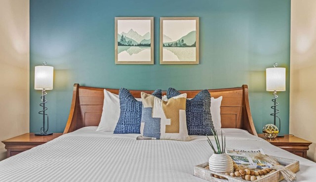 Chic Rocky Mountain 2BR w/Hot tub and Pool