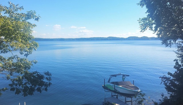 Chic Waterfront Muskoka Cottage