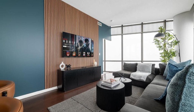 City Lights & Skyline Nights Bay Street Penthouse