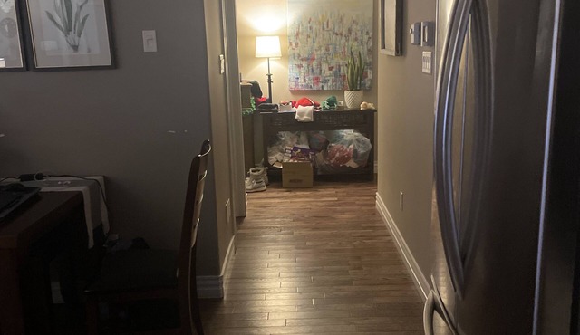 Clean and cozy Full 3 bedroom home