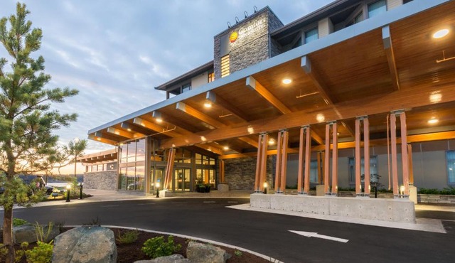 Comfort Inn & Suites