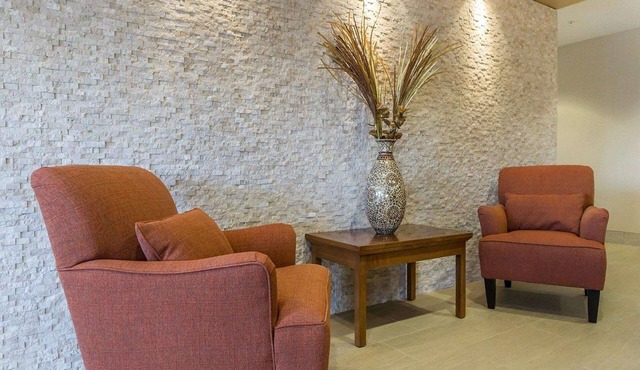 Comfort Inn & Suites Edmonton International Airport