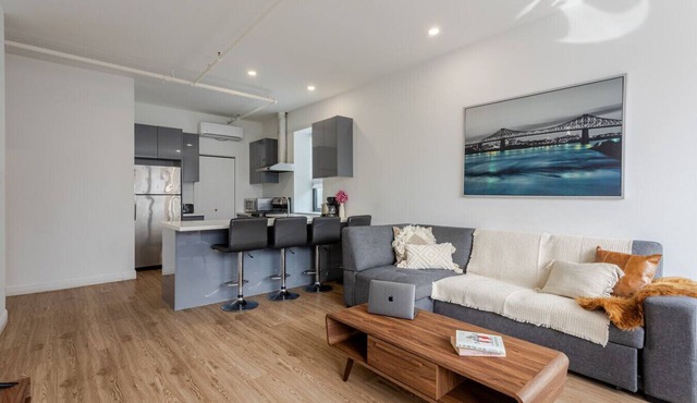 Contemporary City Retreat