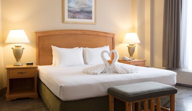 Continental Inn & Suites