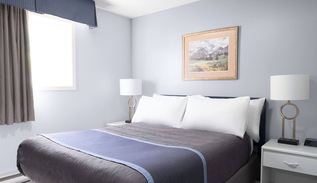 Copper Mountain Inn & Suites