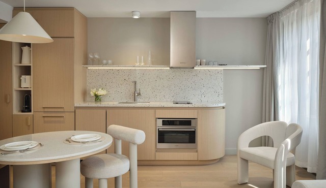 Corner Apartments