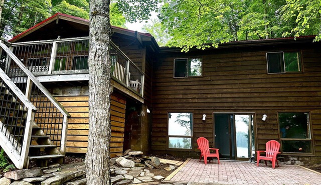 Cottage memories and family fun on beautiful Chandos Lake