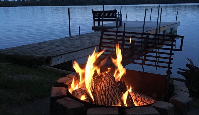 Cottage on Varty Lake - 25min from Kingston !