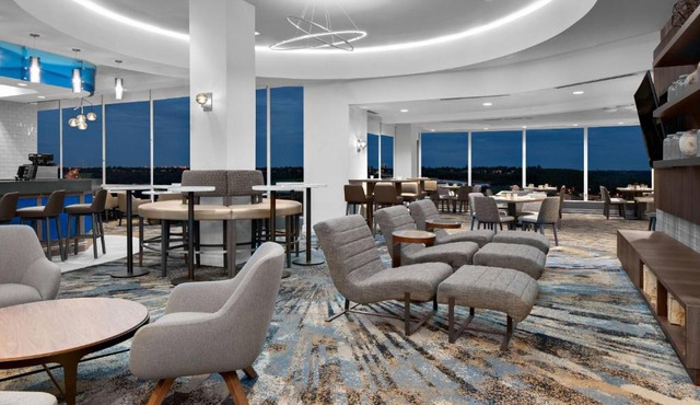 Courtyard by Marriott Edmonton Downtown