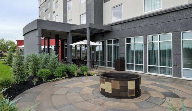 Courtyard by Marriott Saskatoon Airport