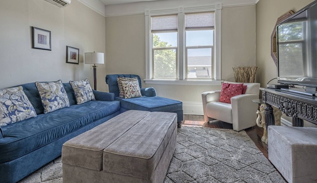Cozy 1 bed/1 bath suite is on the 2nd level in the Historical Carew House