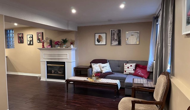 Cozy 1-bedroom apartment Courtice. Pet Friendly !