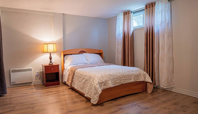 "Cozy 2-Bedroom Retreat – Perfect for Families or Small Groups of 5