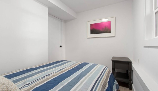 Cozy 2BD guest suite in North Van!