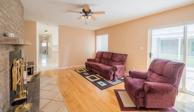 Cozy 3 Bedroom Home in Keremeos - Suite B