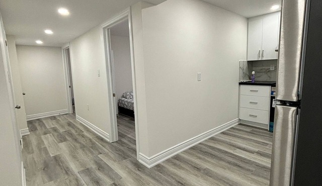Cozy and New Basement Guest Suite in Brampton Near Toronto Pearson Airport