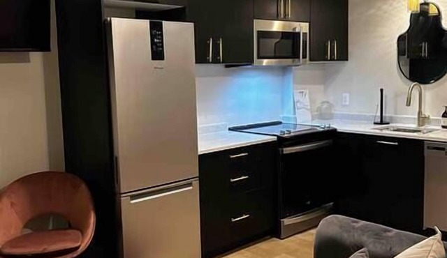 Cozy Apt in Central Halifax with Private Entrance
