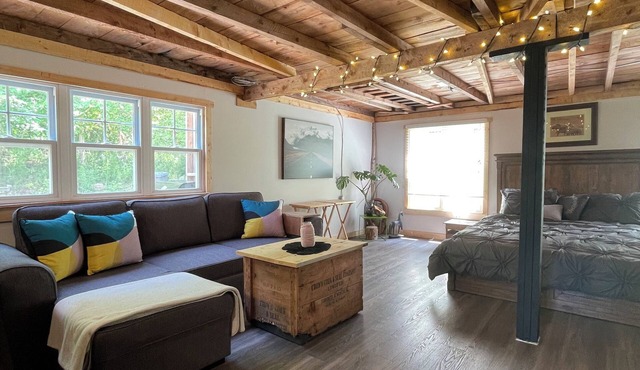 Cozy Cabin surrounded by nature-minutes away from Annapolis Royal!