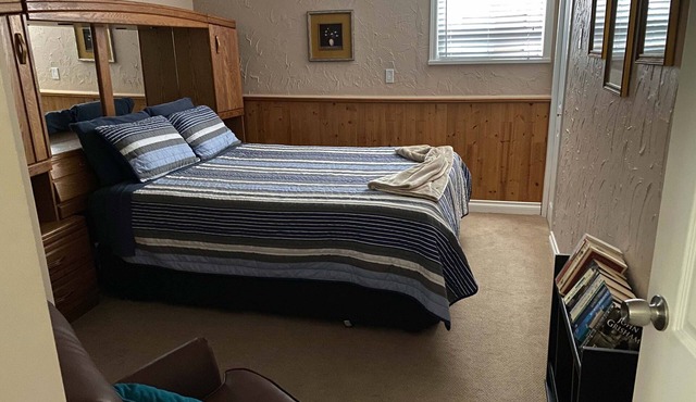 Cozy central located suite near hospital