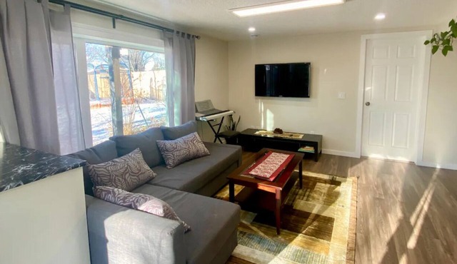 Cozy Comfort - Highly Rated by families - Airport (10min)