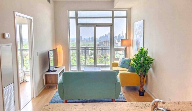 Cozy Furnished 1 Bedroom Condo - Midtown Toronto - Amazing Views