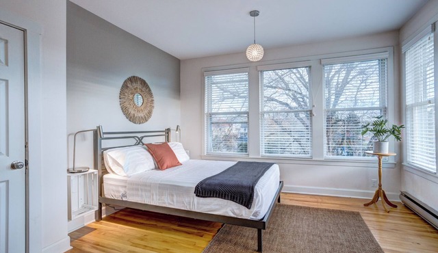 Cozy Garden View Suite near Lunenburg Waterfront (Suite 6)