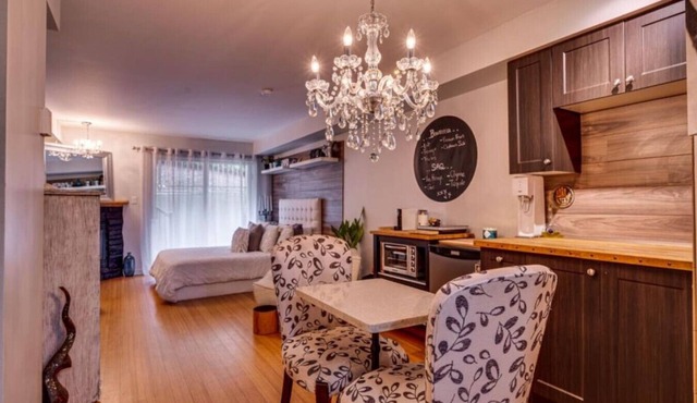 Cozy Loft in the Heart of St-Sauveur Village!
