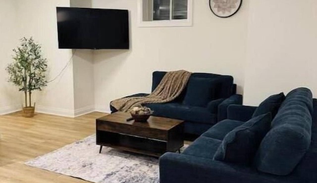 COZY LUXURY BASEMENT APARTMENT