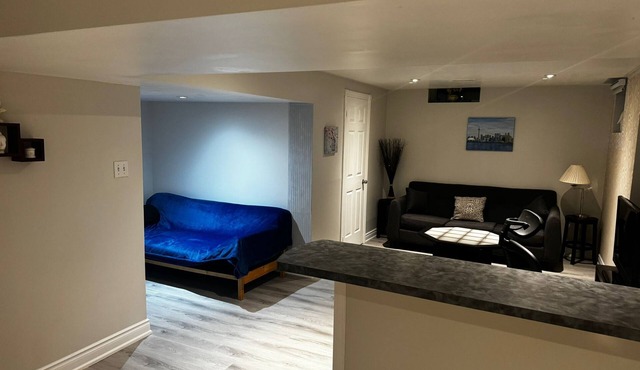 Cozy Morden Basement Suite apartment in Heart of Mississauga.