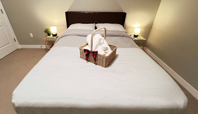 Cozy Private 1-BR | Separate Entry + Free Parking