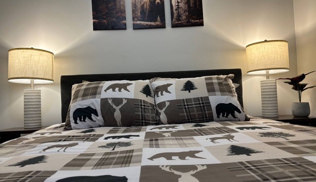 Cozy Private Suite in Quiet Whitehorse Neighborhood