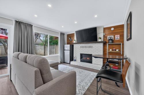 Cozy Richmond Home, 5 Min to Steveston Village