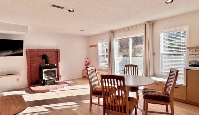 Cozy Stay with Sauna in North Nanaimo