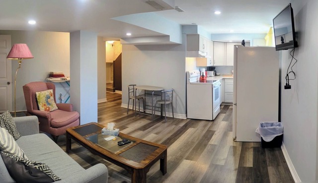 Cozy Unit 2BD+2BTH 5 mins to Lake - [Hem]