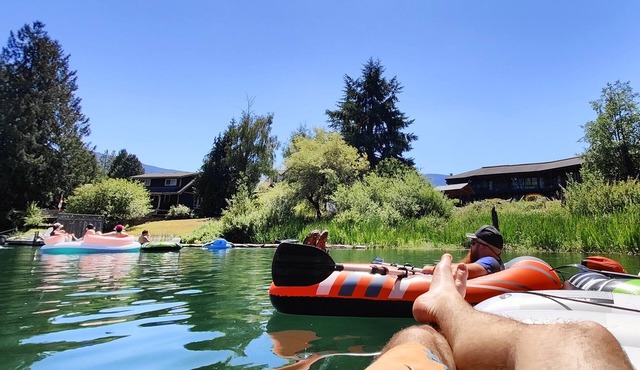 Cute cottage steps from Cowichan river with shared dock and swimming hole!