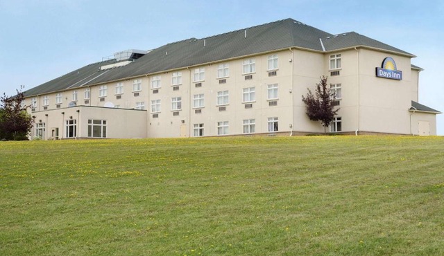 Days Inn by Wyndham Orillia